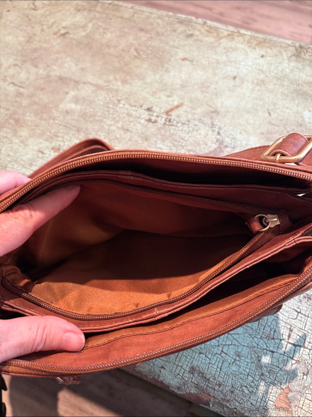 Great American Leatherworks Brown Leather Organizer Crossbody Bag - Picture 6 of 9
